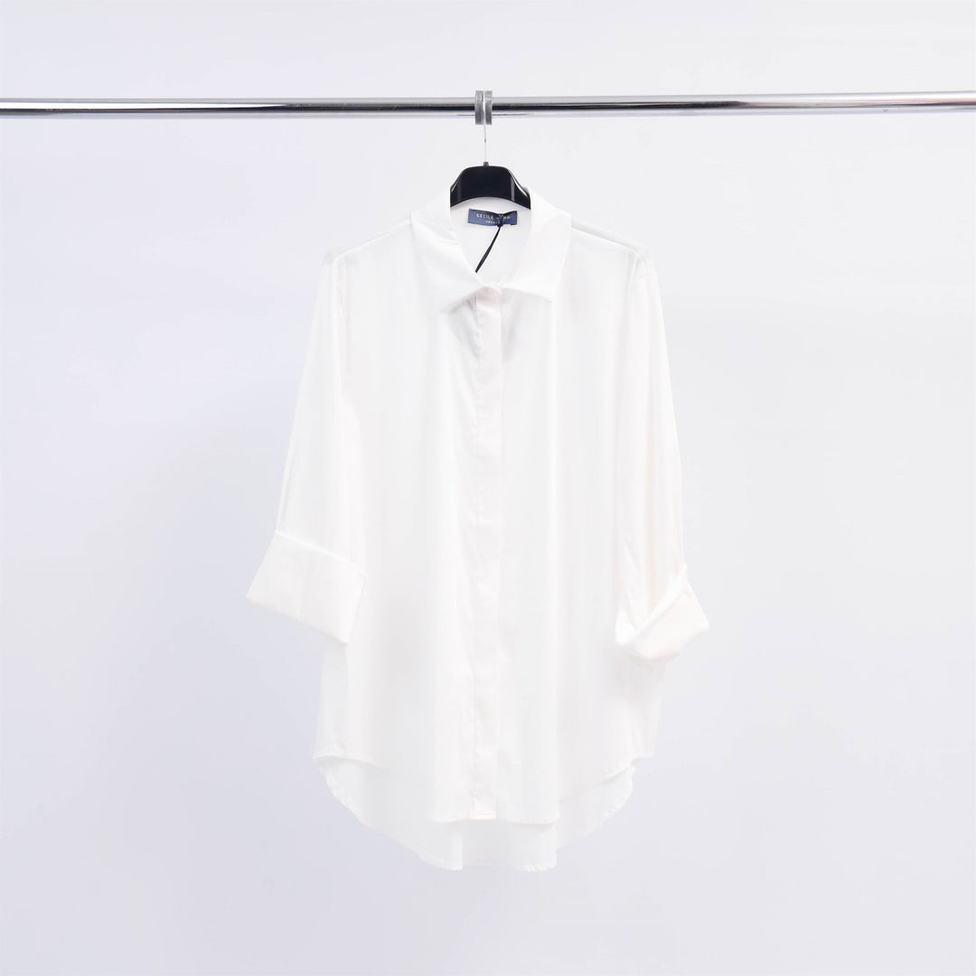 Oversized shirt with invisible placket 12550320