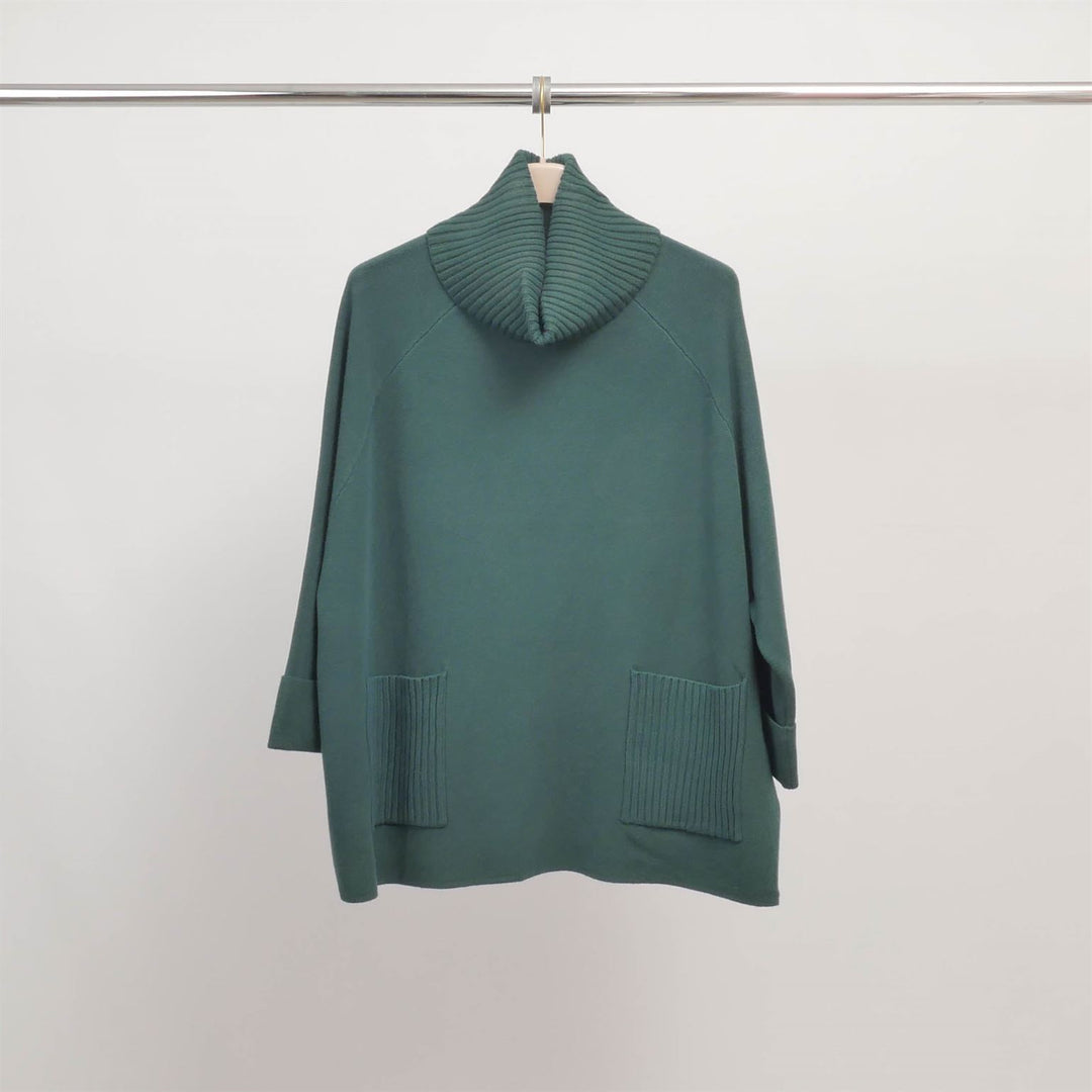 Oversized turtleneck sweater with ribbed pockets DSY8304