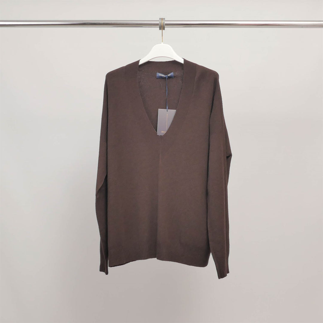 Straight V-neck lightweight knit sweater YF32016