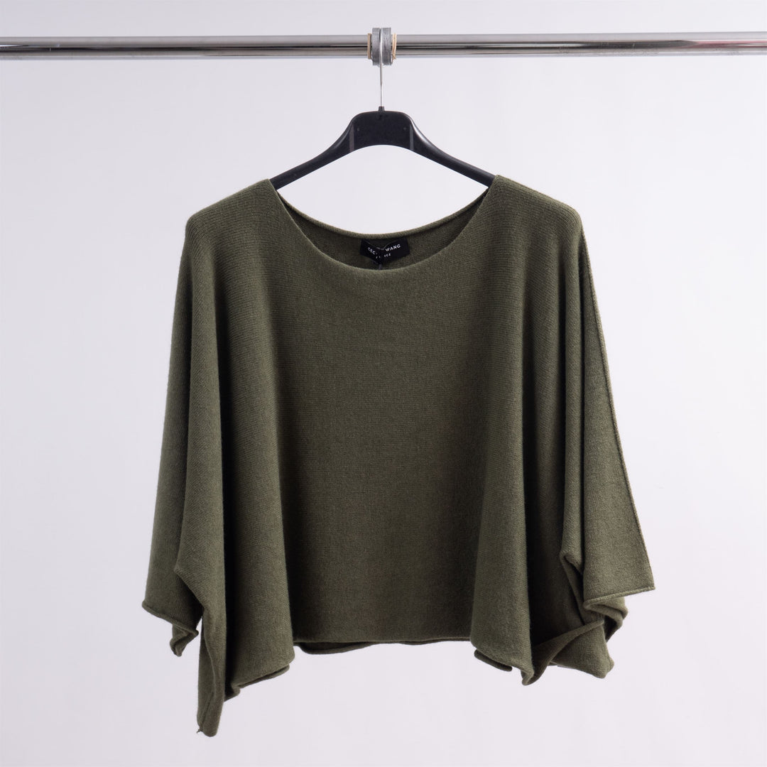 Loose-fitting boat neck batwing sleeve sweater DSY0203