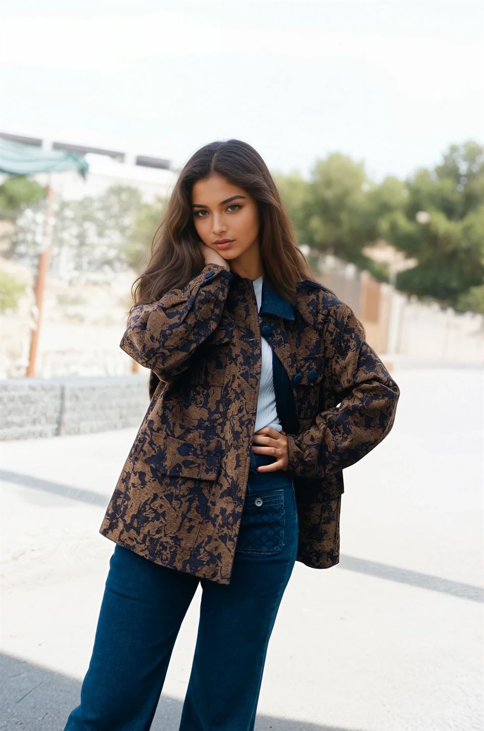 Reversible jacket with contrasting jacquard print collar MJ263668