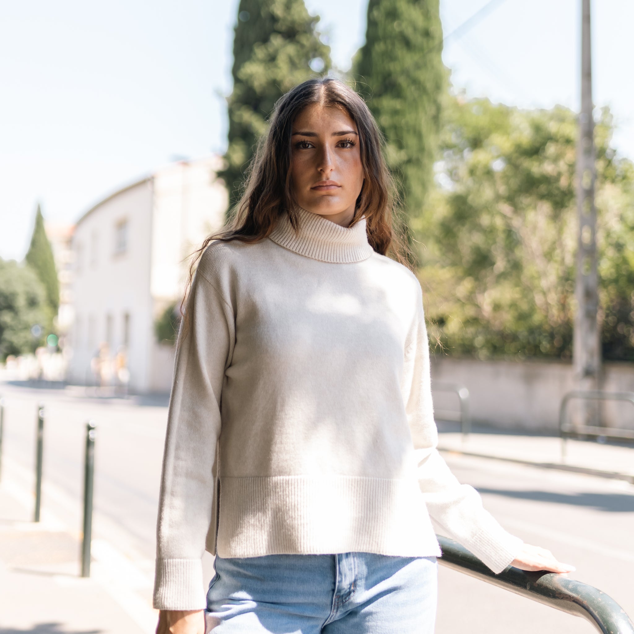 Pull col roulé en maille douce – DSY9496