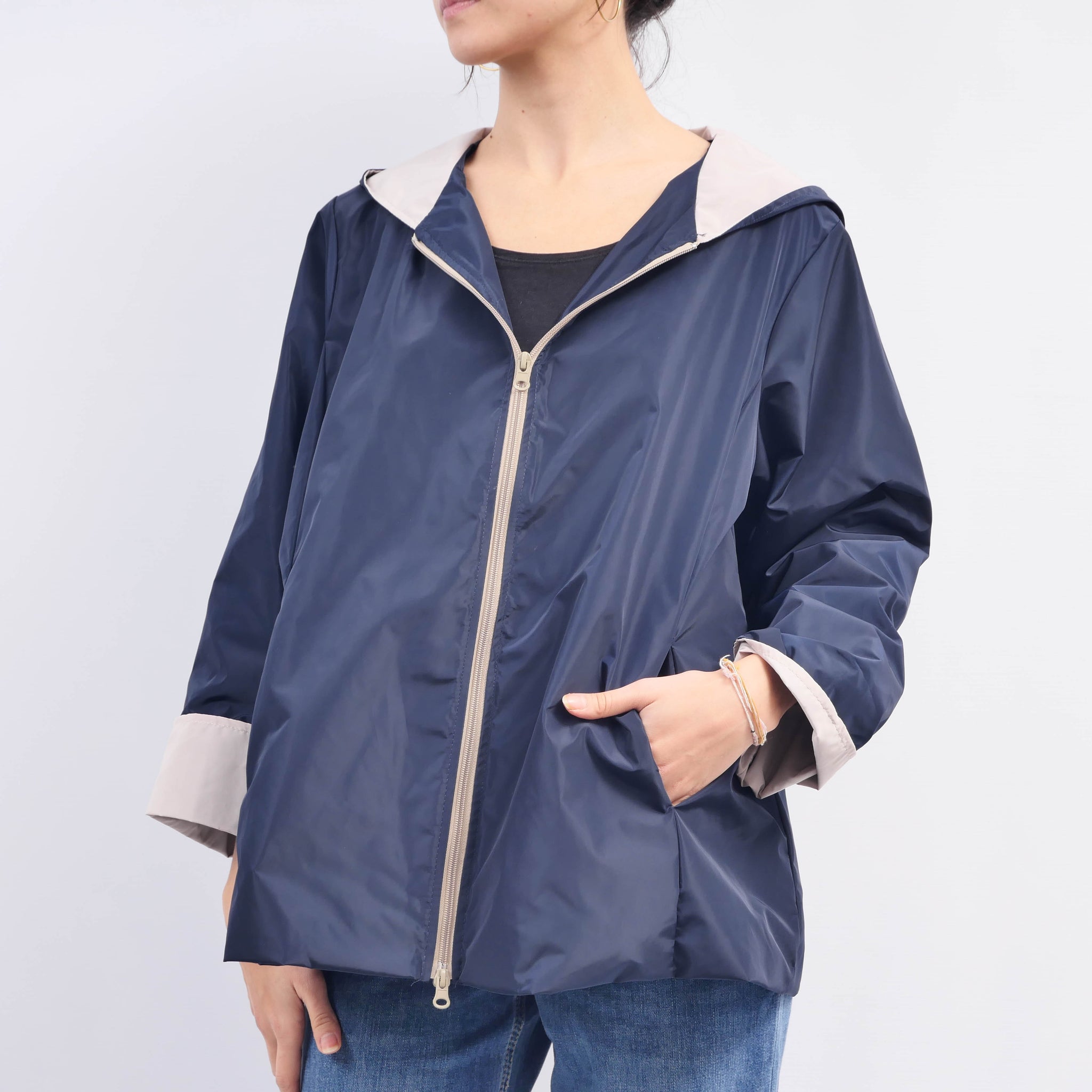 Veste imperméable bicolore à capuche – HM7630
