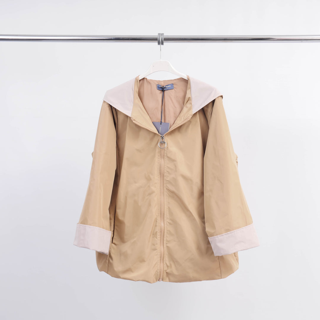 Veste imperméable bicolore à capuche – HM7630