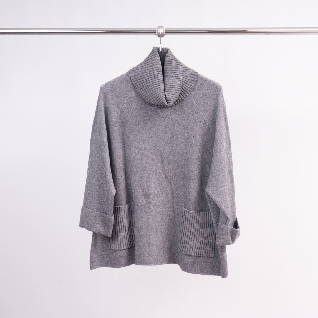 Oversized turtleneck sweater with ribbed pockets DSY8304