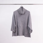 Load image into Gallery viewer, Oversized turtleneck sweater with ribbed pockets DSY8304
