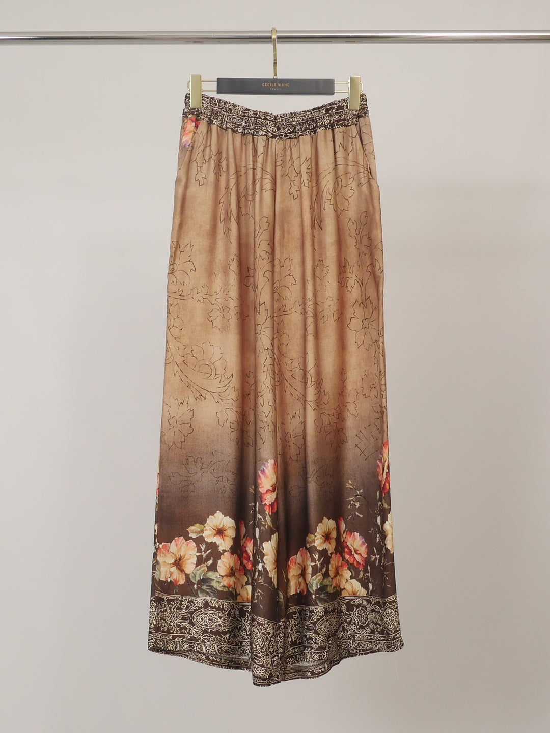 Pantalon fluide satiné KD7789VS