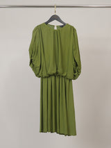 Robe courte fluide en viscose à manches bouffantes TDM18826