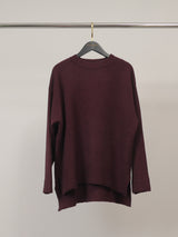 Pull ample à fentes latérales et finitions côtelées – DSY9738