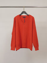 Pull ample col V en maille souple à bords côtelés – DSY9753