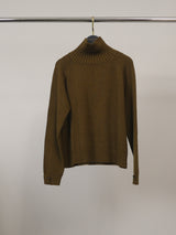 Pull en maille ample à col montant et poignets boutonnés – DSY9477