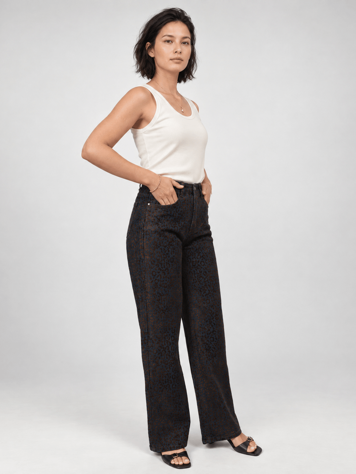 Pantalon large effet denim imprimé léopard – PF5421
