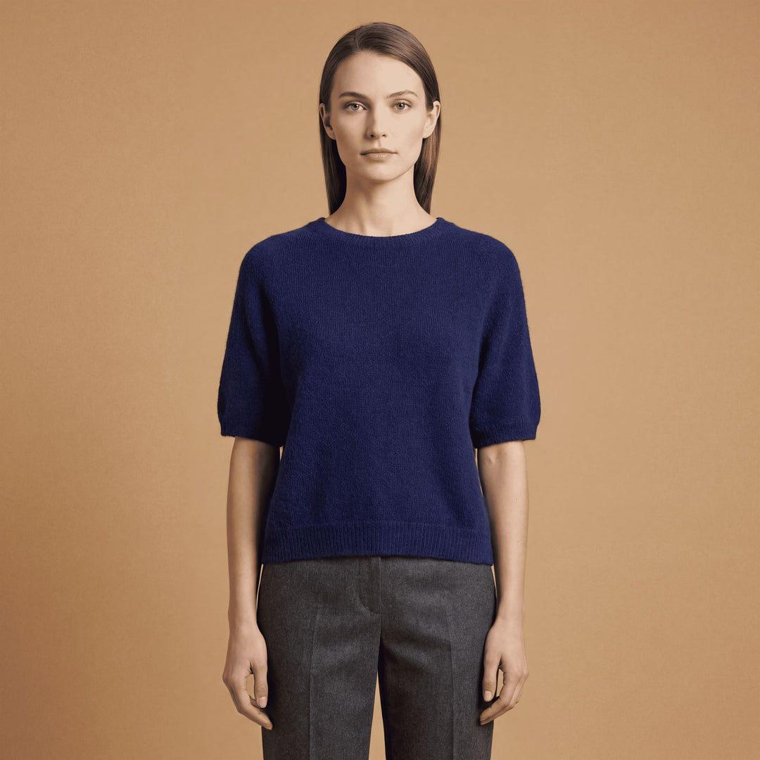 Short-sleeved crew neck sweater with fluffy knit – PJ24126 