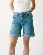 Load image into Gallery viewer, SD1726 Straight Cut Denim Shorts
