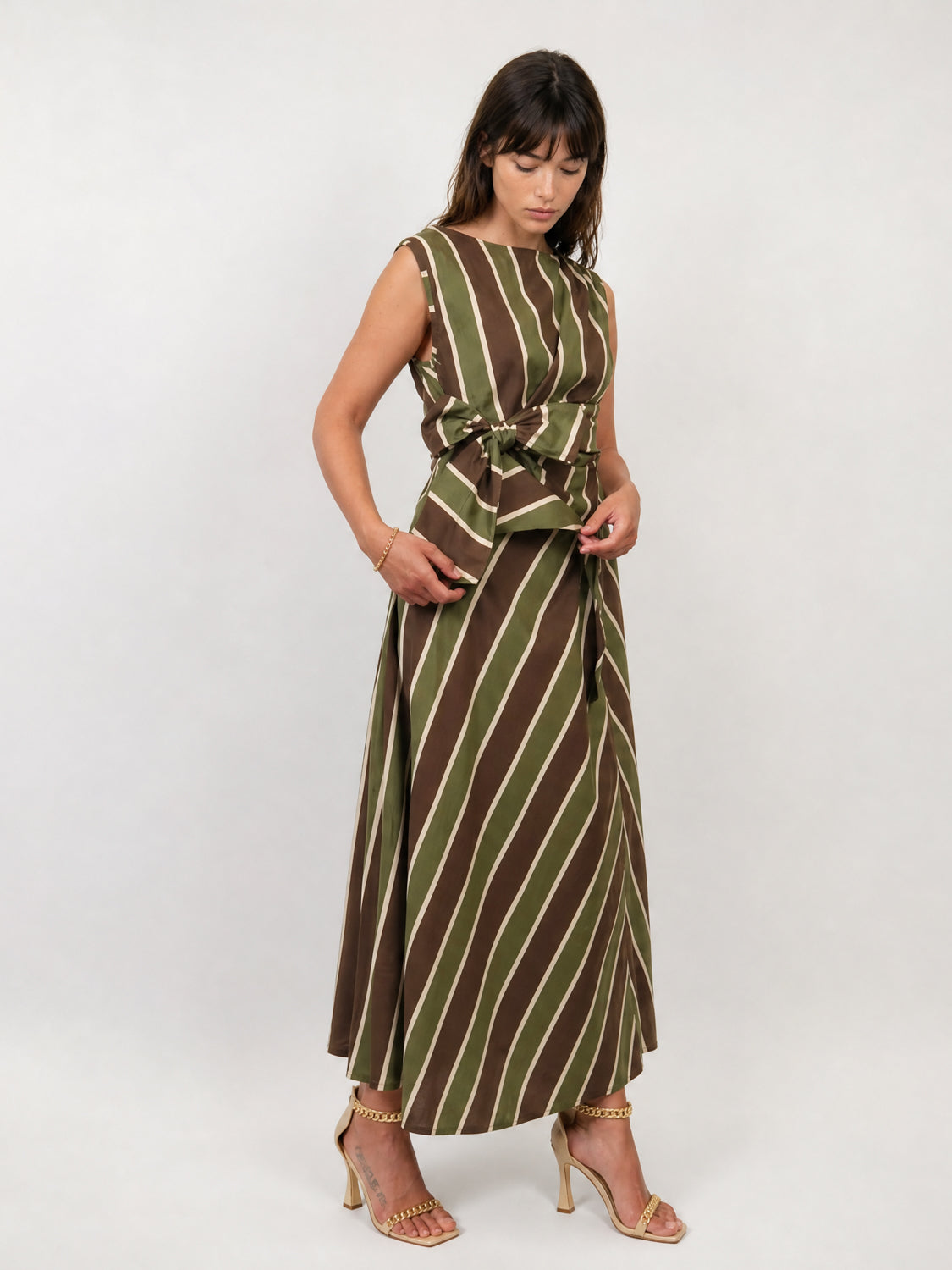 Robe longue rayée sans manches à nœud latéral TDM27125-4