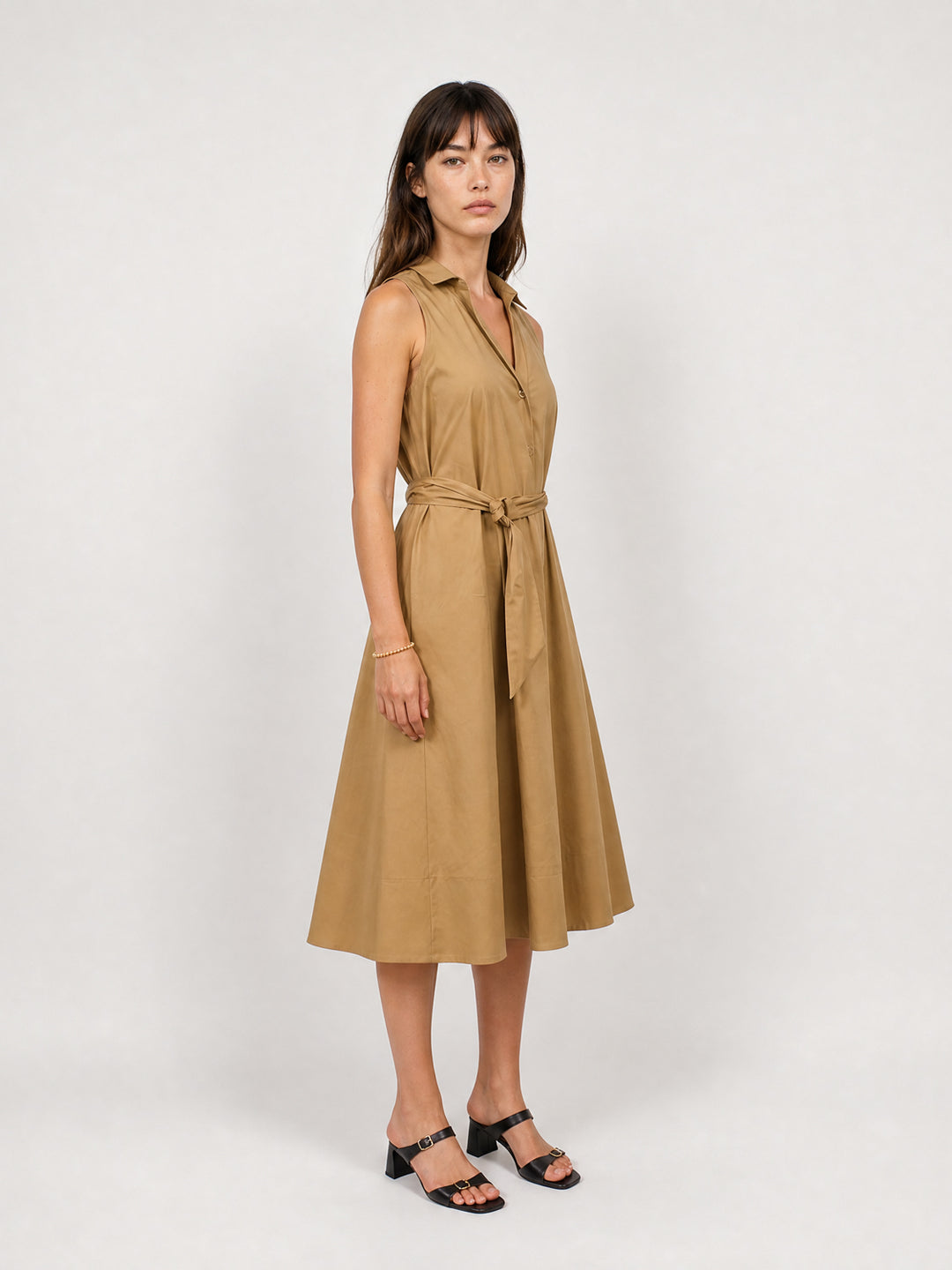 Robe chemise structurée avec ceinture à boucle TDM36826