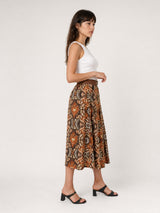 Jupe midi fleurie à taille ceinturée TDM52123PC139
