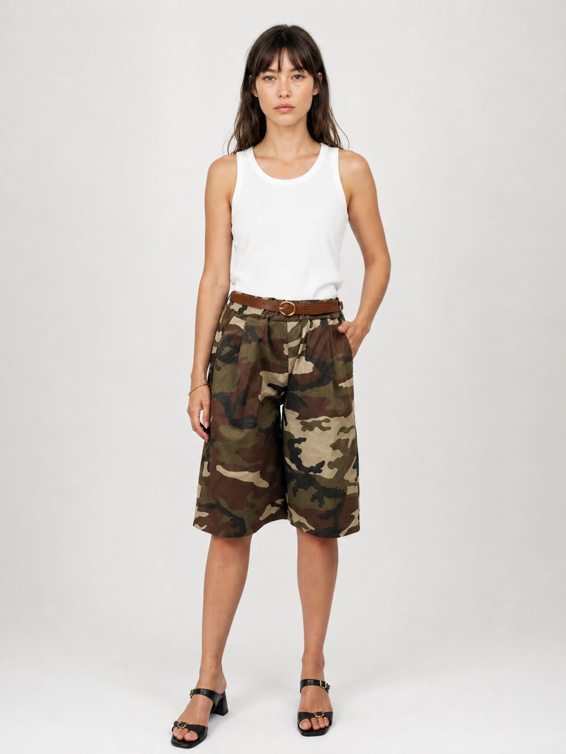 Pantalon court camouflage avec ceinture TDM52325-4