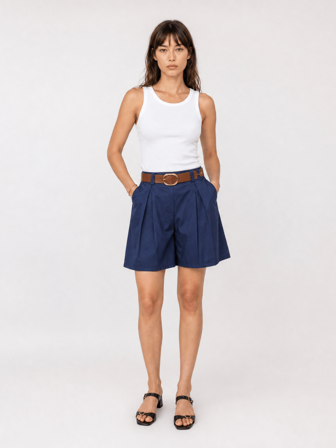 Short large en coton à ceinture bouclée TDM55525-3