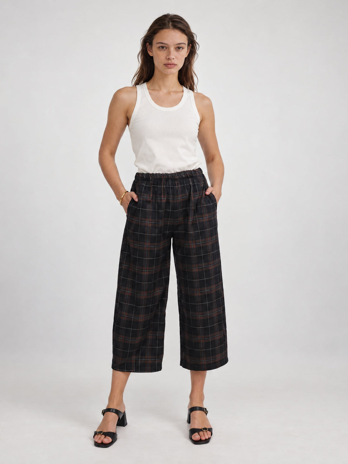Pantalon large à carreaux et taille élastiquée – THS67625PO2