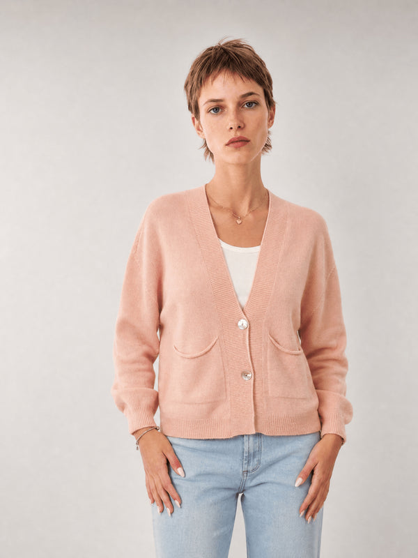 Gilet col V à poches YF57058