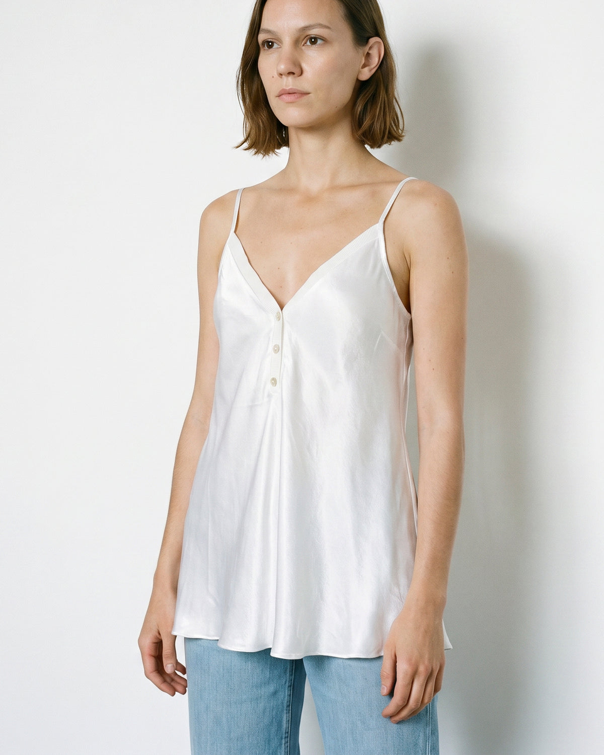 Ysw85587_blanc_001