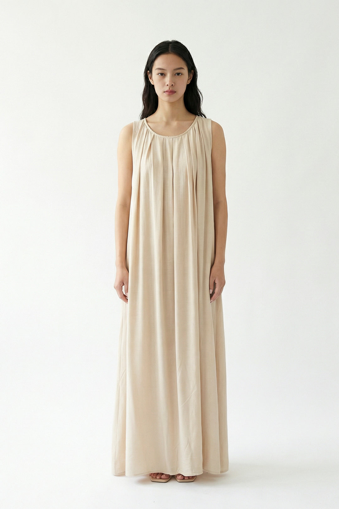 Sleeveless flowing maxi dress CJY3266