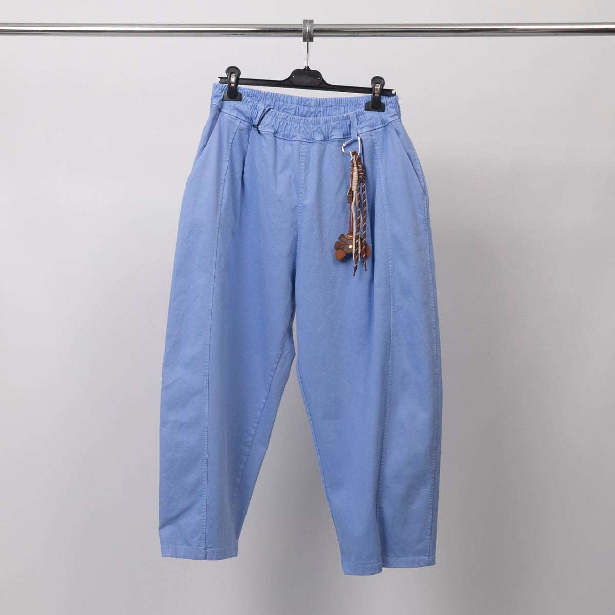 Wide leg carrot trousers with removable accessory   cva825198 3